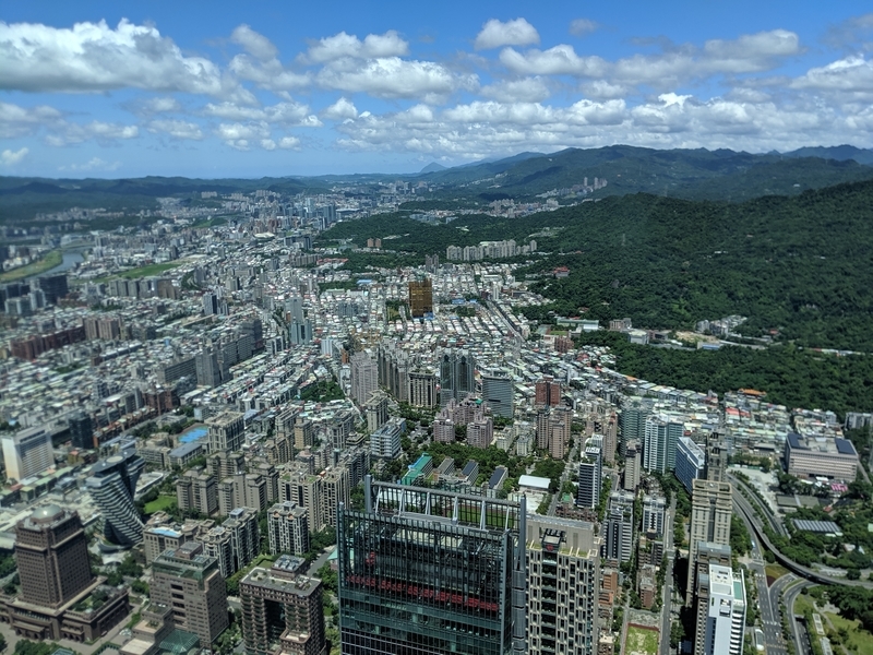 台北101の展望台から西側
