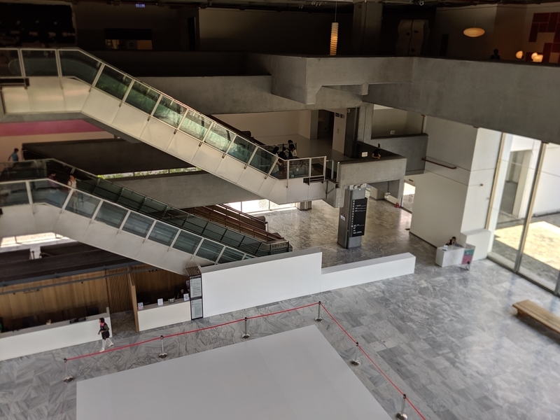臺北市立美術館の吹き抜け