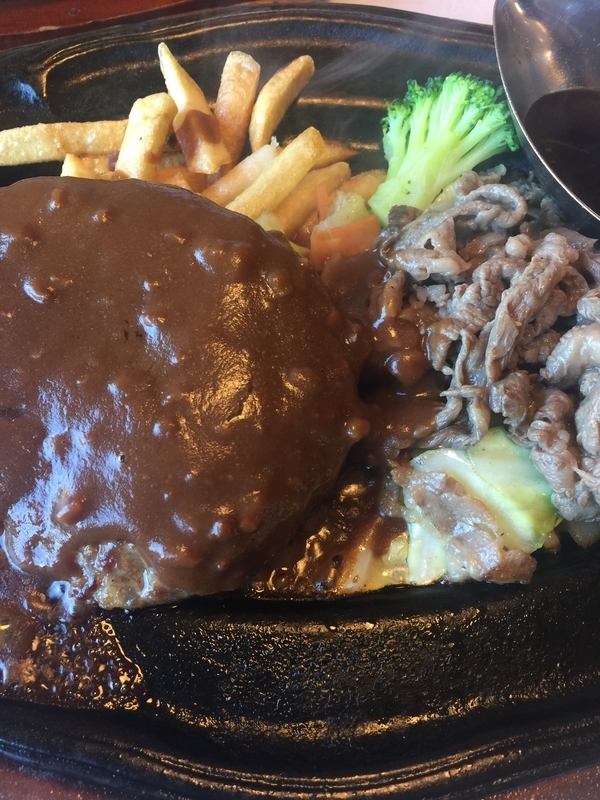 肉の万世でハンバーグ