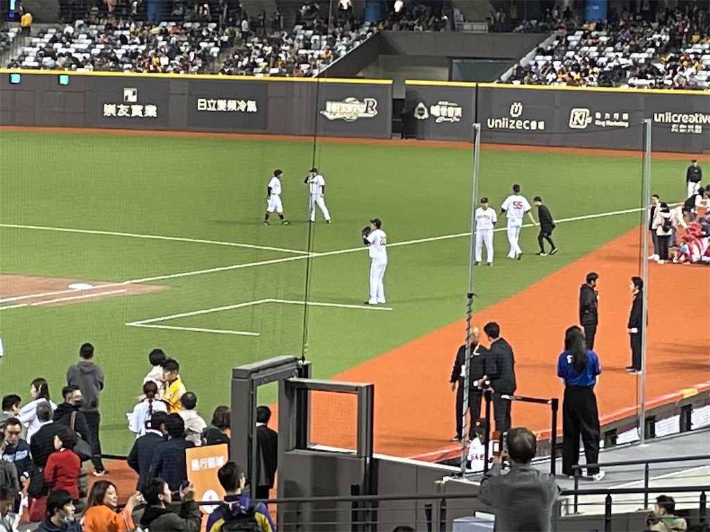7/30 東京ドーム 巨人対横浜DeNA レフト巨人応援席2枚通路側 コンビニ発券