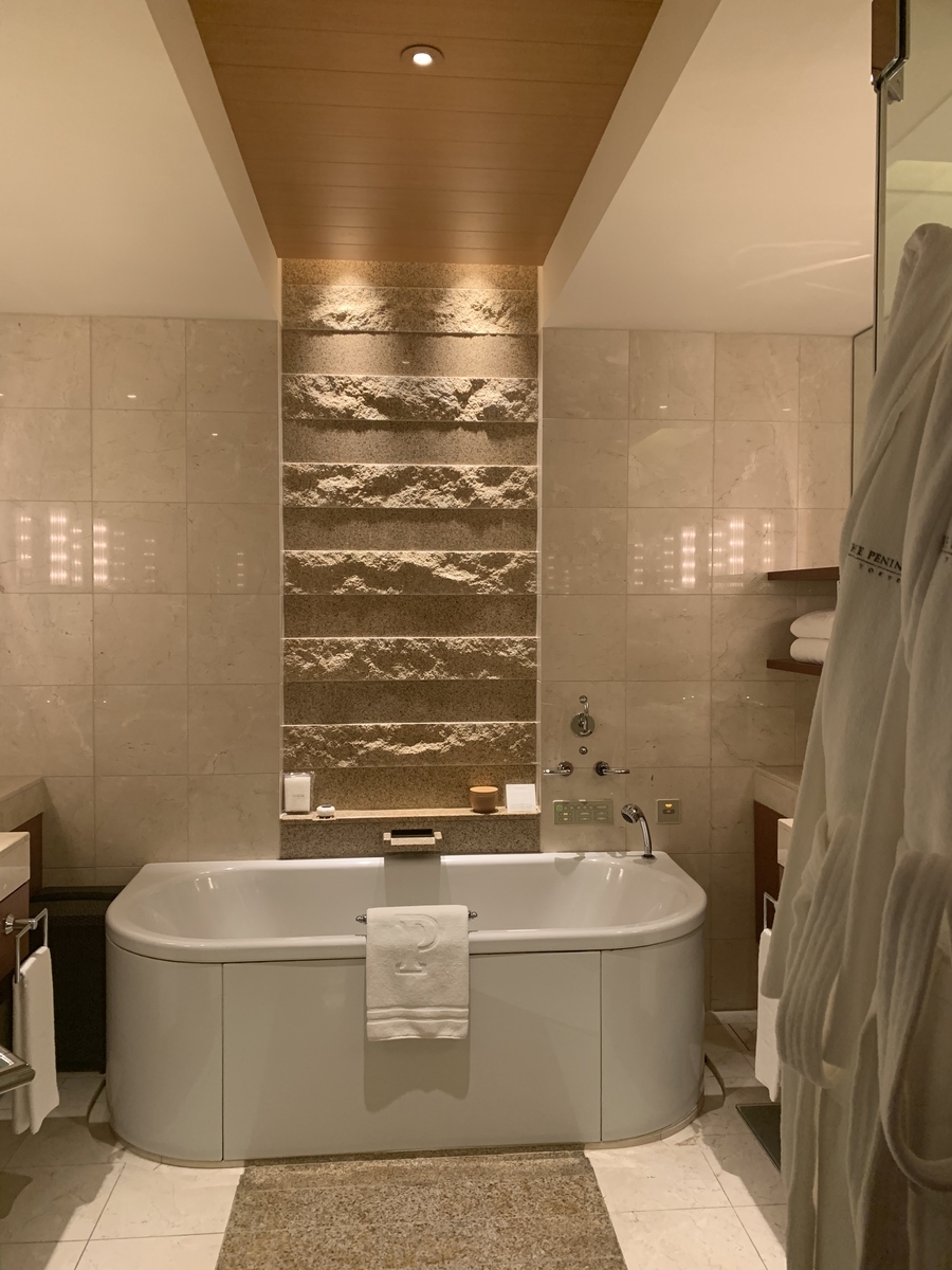 バスルーム、洗面所、ペニンシュラ、バスグッズ