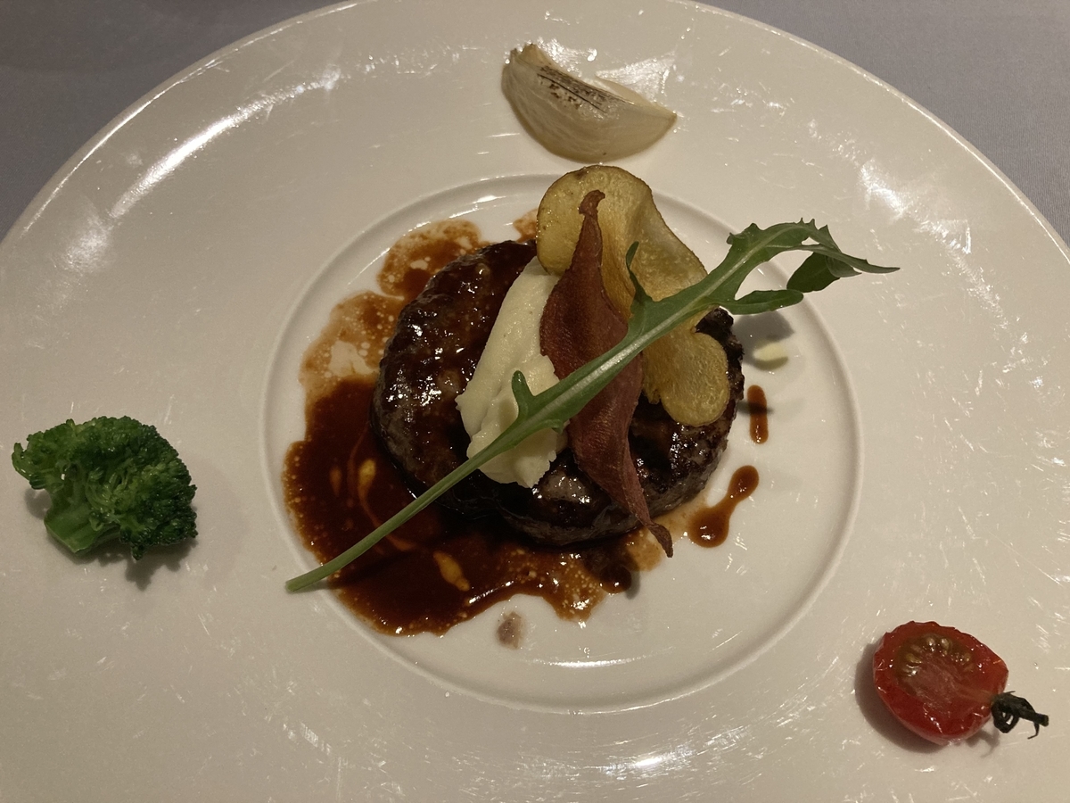 あか牛、ハンバーグステーキ、サザンタワーダイニング、肉料理