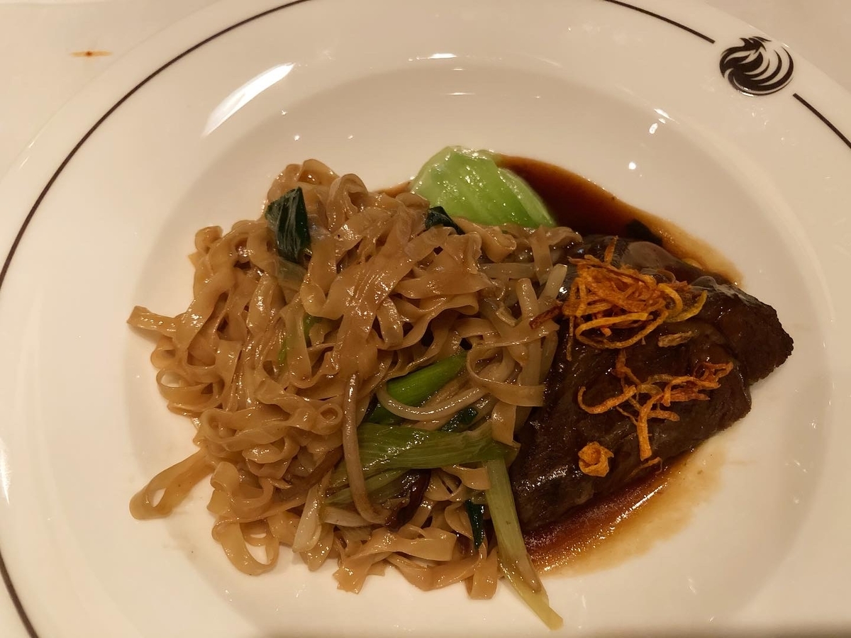 山形牛、香港麺、ヘイフンテラス、