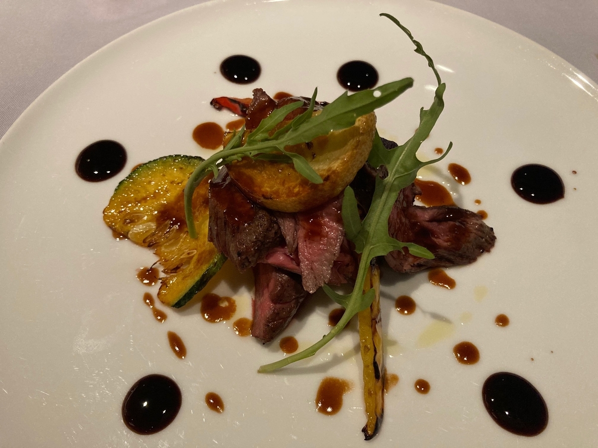 ビーフのエスカロープ、夏野菜のグリル ベラ・ロディ・ラスパドゥーラ､肉料理、ビーフ