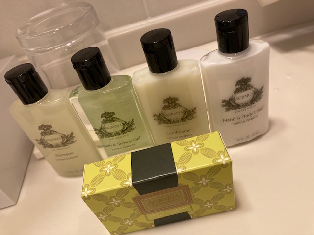 アメニティ、シャンプー、コンディショナー、ボディソープ