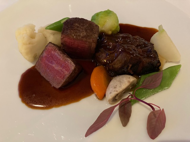 牛フィレ肉のポワレ､肉料理､ステーキ