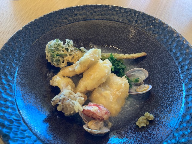 鮮魚、野菜の天婦羅 、浅利、大根おろし、魚料理