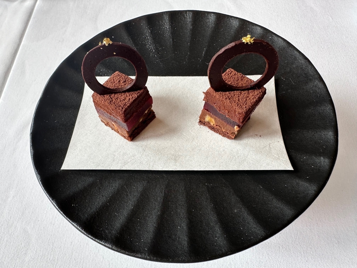 チョコレートデザート、ガナッシュ、チョコレートケーキ
