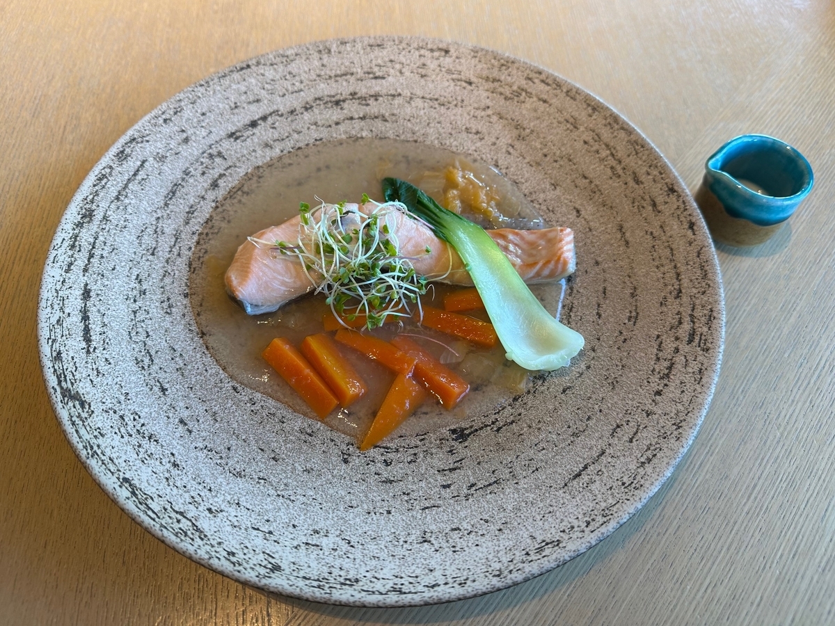冬の旬魚 大根のみぞれあんかけ、酒粕クリーム、魚料理