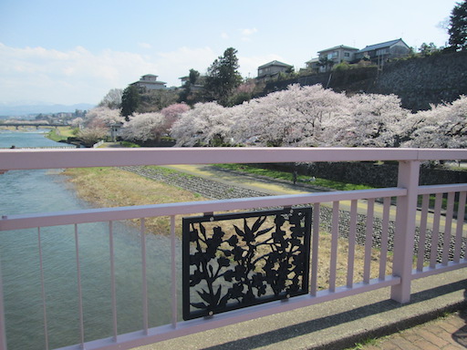 f:id:yonhonda:20200404175857j:plain f:id:yonhonda:20200404175857j:plain