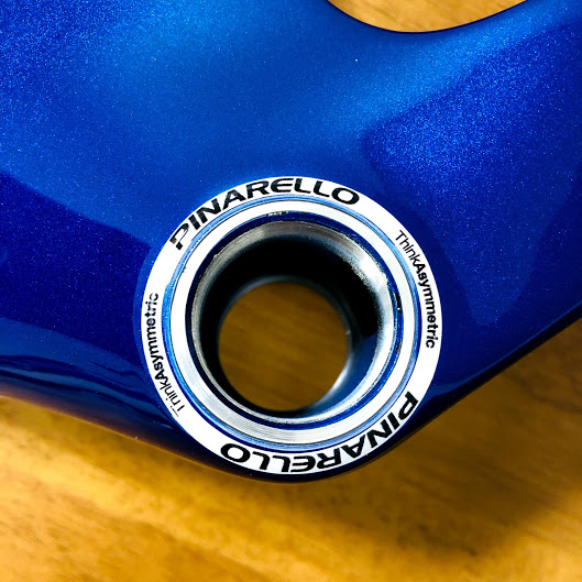 トラック専用バイクフレーム Pinarello MAATが到着したので重量などを