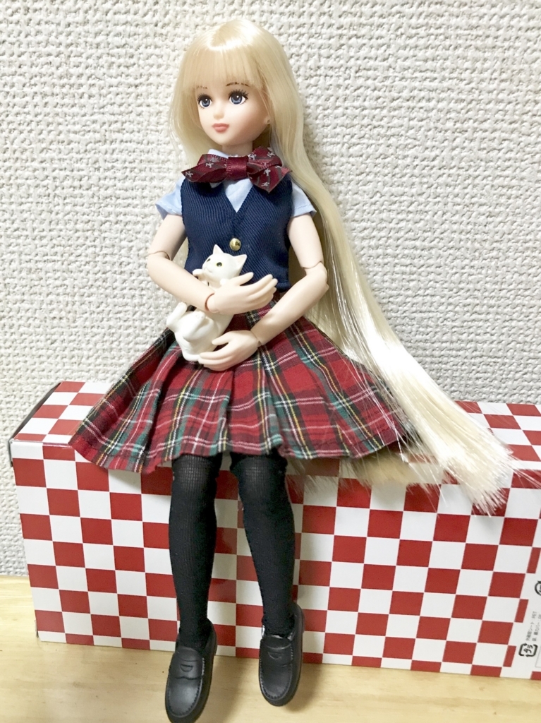 オビツ24（バストL）にダイソーのエリーちゃんの制服 - キャッスルの