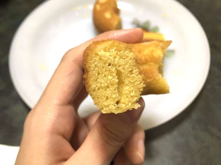 よつばドーナツ（にんじんアーモンド）の中身