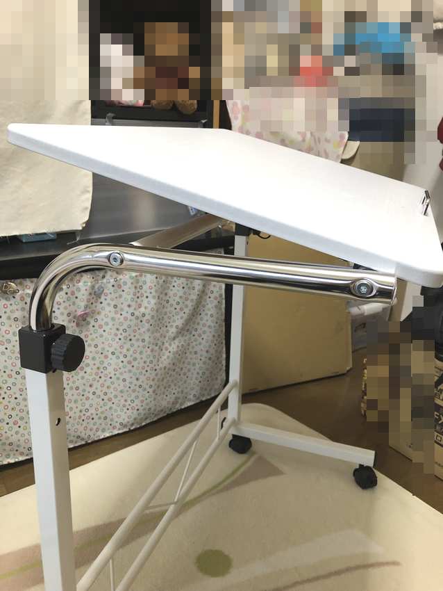 机の奥行を拡張するためのテーブル4