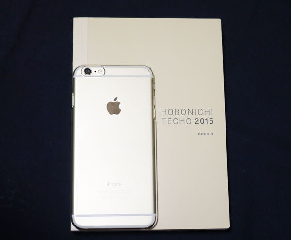 iPhone 6 Plus と大きさを比較した画像