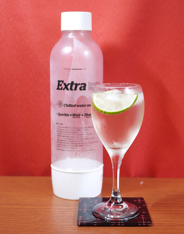 ソーダスパークルの炭酸水とスプリッツァーの画像