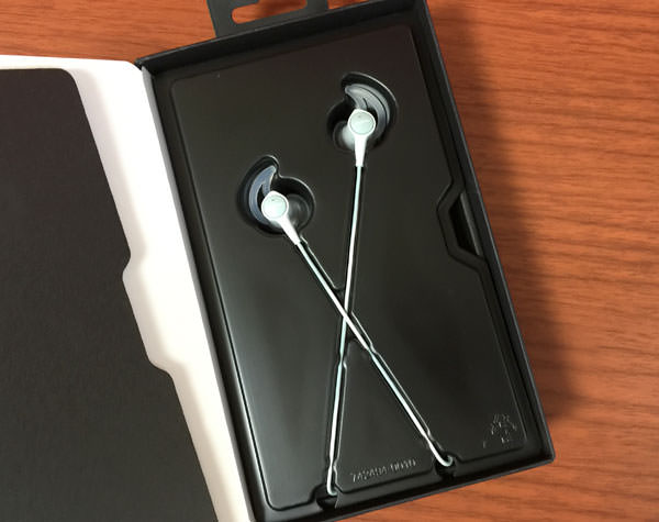 美品　Bose SoundTrue Ultra in-ear イヤホン SoundTrue® Ultra in-ear headphones（Android） - ボーズ製品