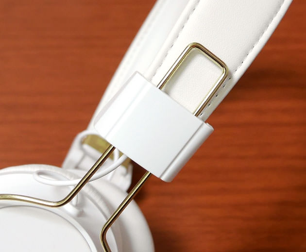 耳当ての位置調整部分