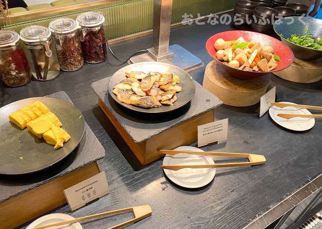 だし巻き卵、さばの塩焼き、筑前煮