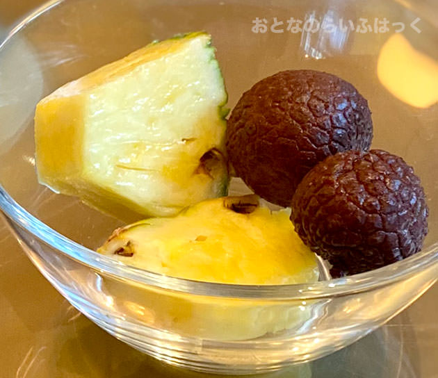 ライチとパイナップル