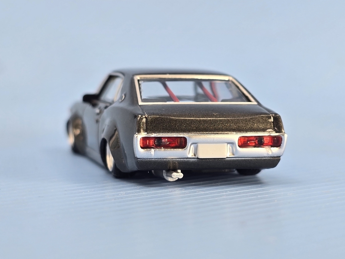 LBワークス 130ローレル 1973年式(C130)1：ブラック アオシマ