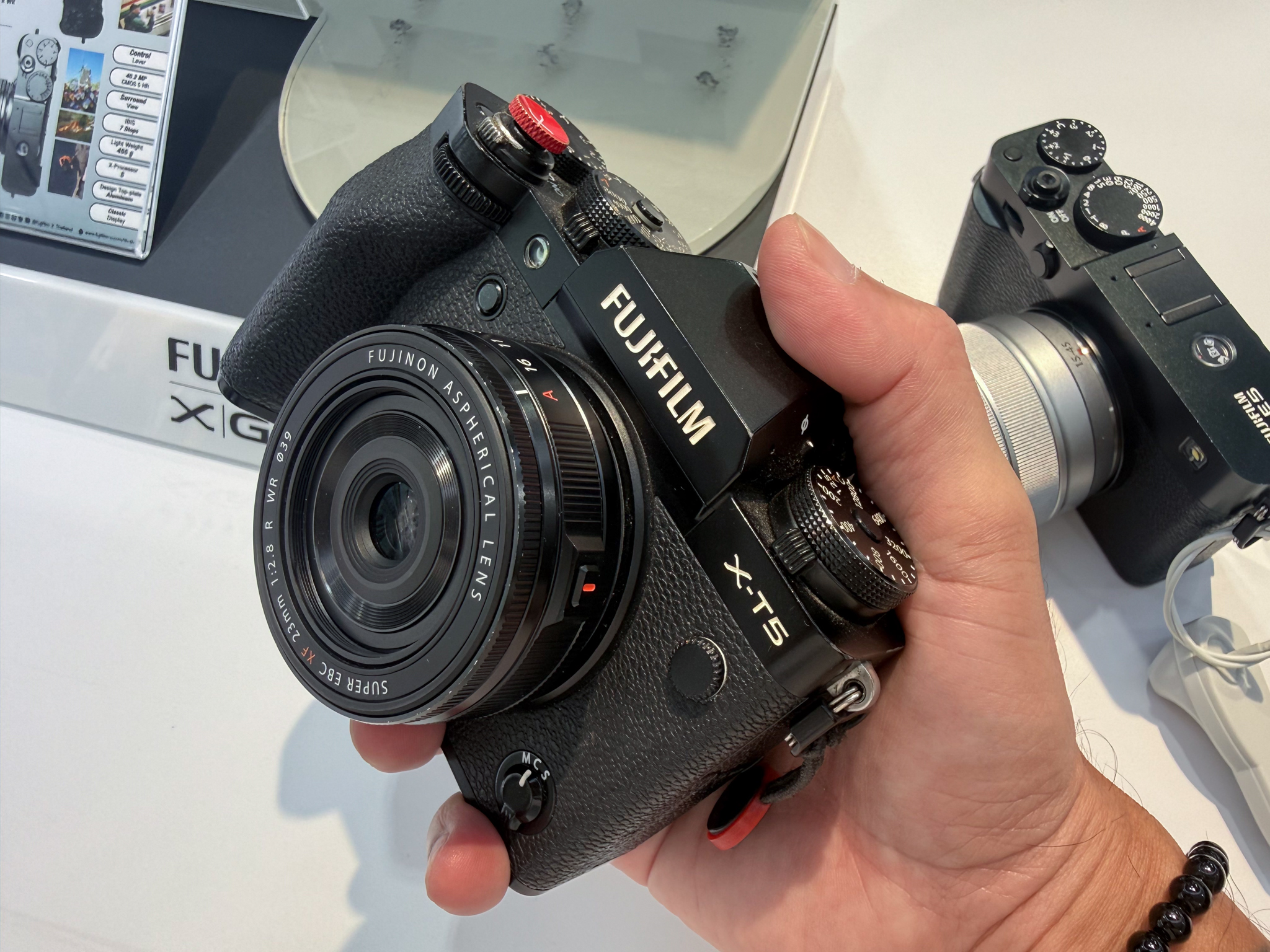 気になるモノ】フジのパンケーキレンズ 23mmだったり、27mmだったり