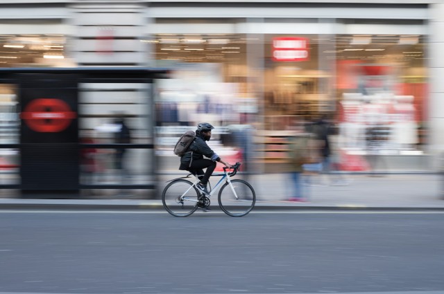 発明】平坦な道でも自転車のギアを軽くして漕ごう【大腿筋トレになる
