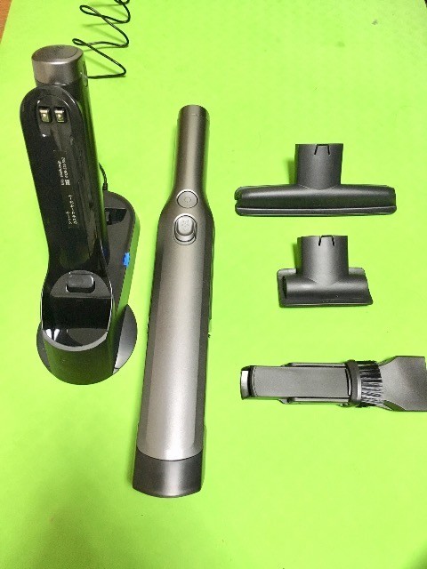 充電式ハンディクリーナー Shark Evopower W30 なまけもの日記