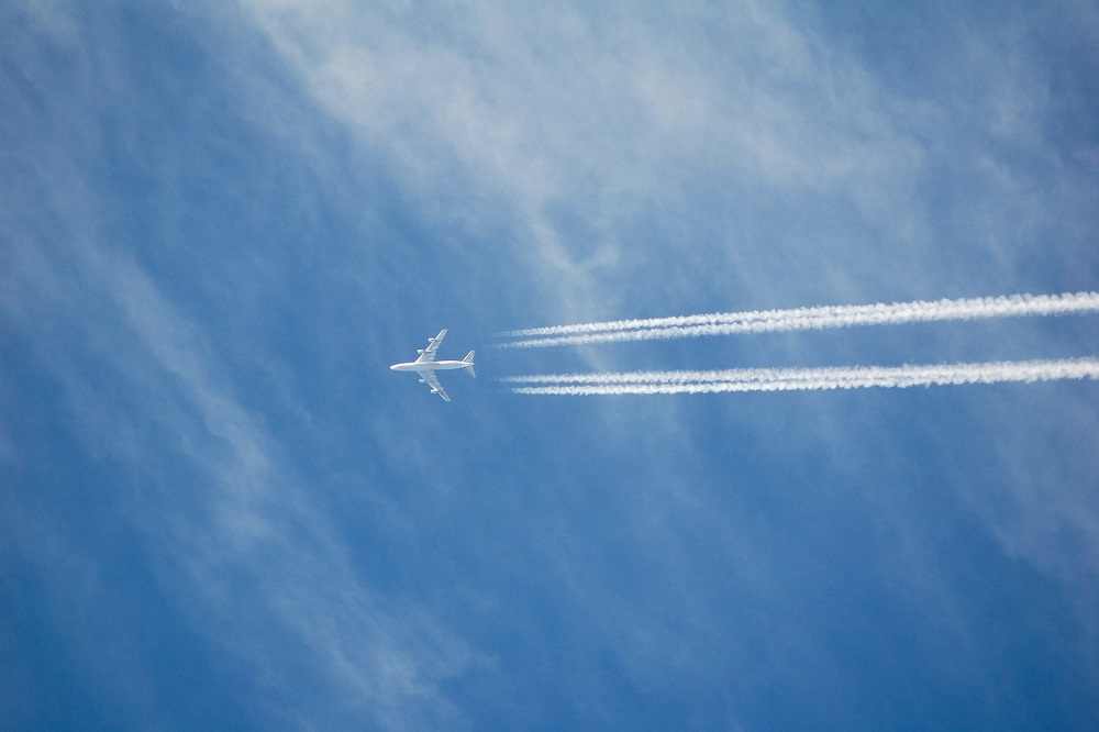飛行機雲