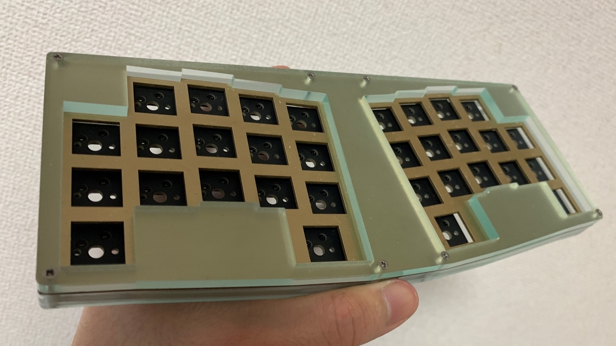 真鍮+ガラス色マットアクリルの30%自作キーボードを作ったログ