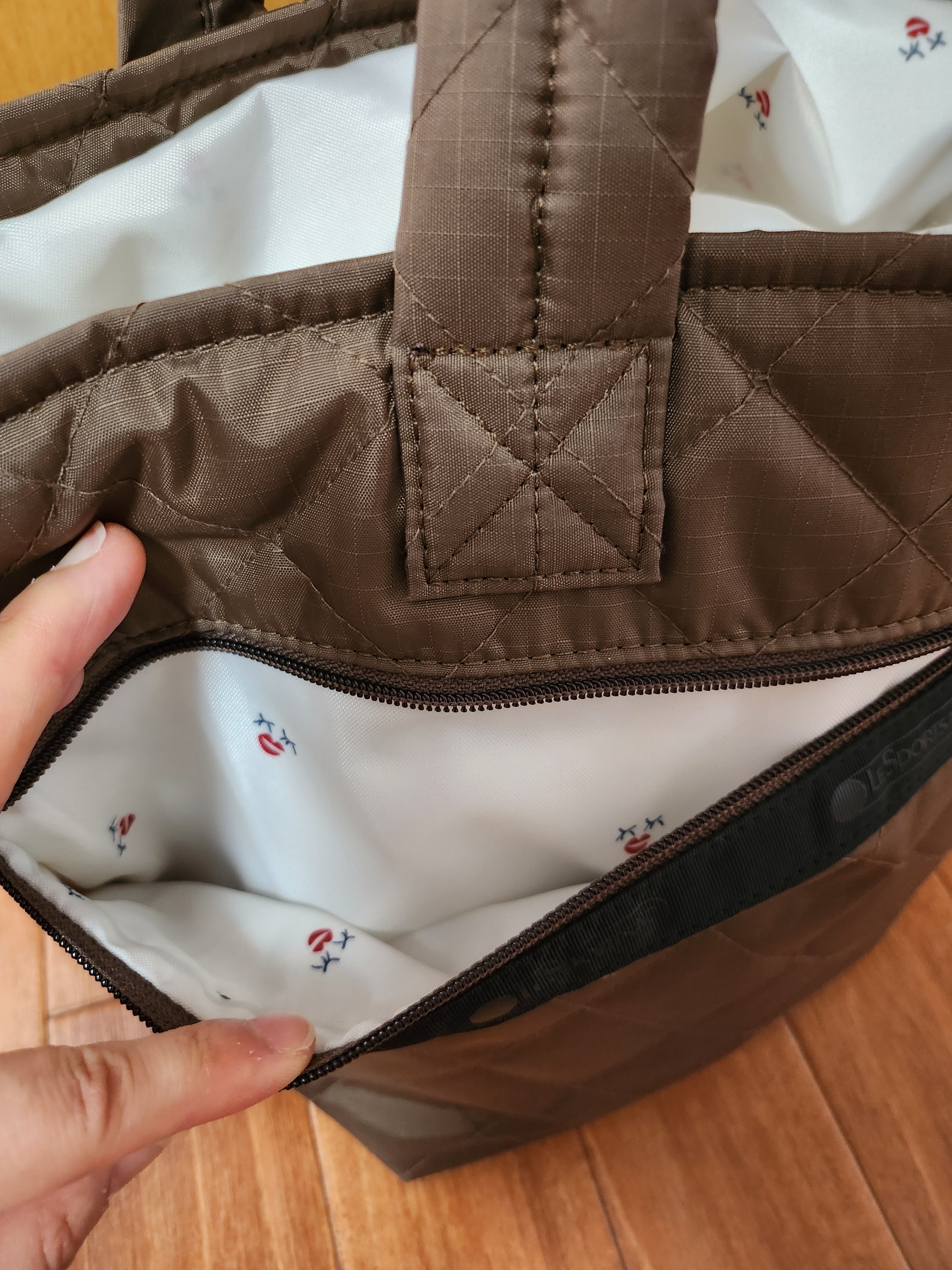 レスポートサック　神崎恵　ミディアムトート　トフィーブラウンキルト レスポートサック 神崎恵 MEDIUM MULTI TOTE トフィーブラウン