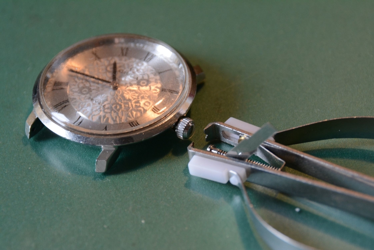 OMEGA, De Ville, Cal.620 不調 - 損するあほう