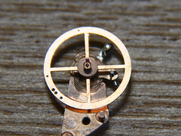 オメガ cal.620を分解します - 損するあほう