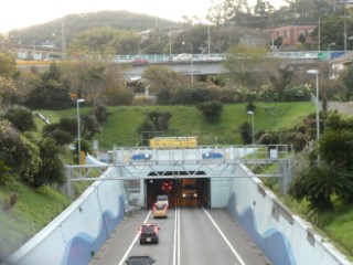 関門トンネル下関側入口写真