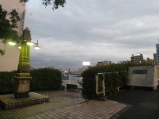 新大橋旧橋新柱写真