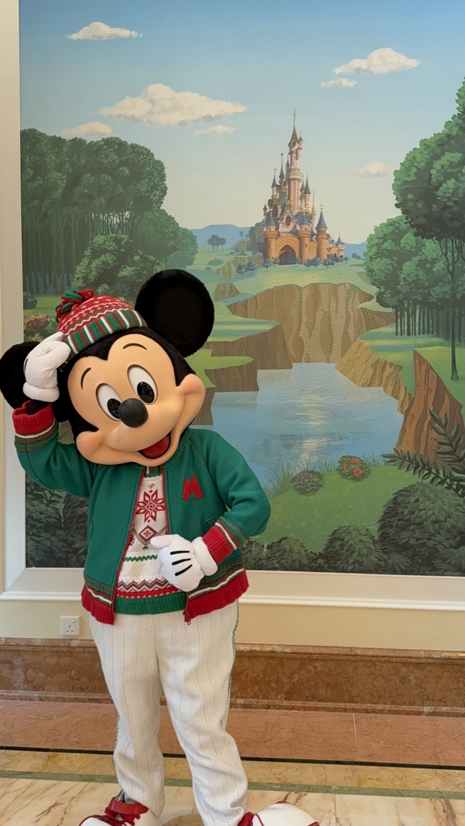 【新品未開封】ウォルト・ディズニー&ミッキー　フィギュア　香港ディズニーランド DLR70th_030425CT2MB-1144b.jpg?