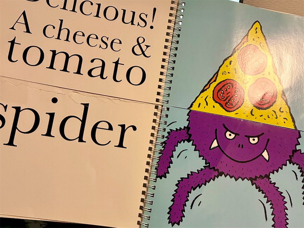 英語絵本『A Cheese and Tomato Spider』レビュー｜しかけで遊べる