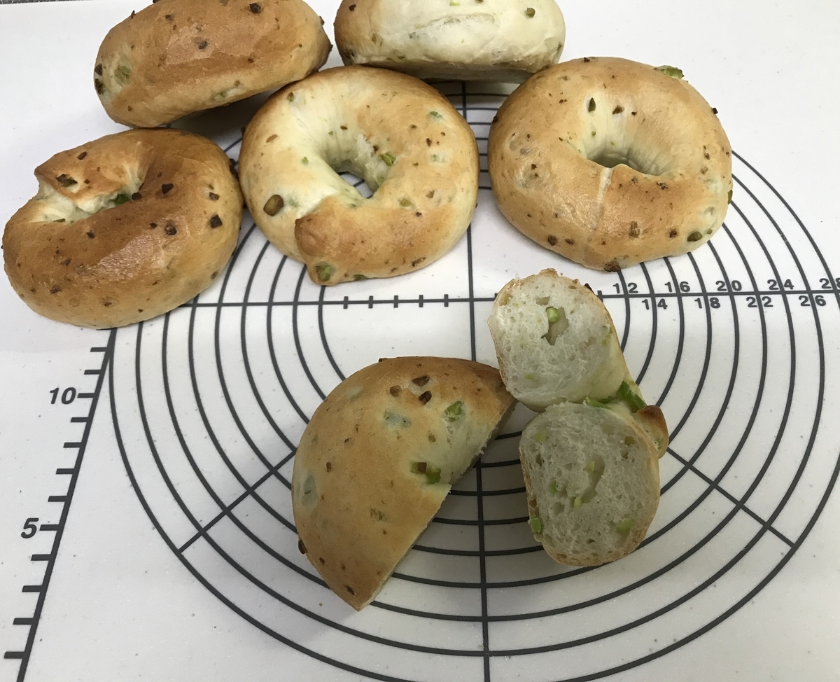 パン　ベーグル　枝豆　完成