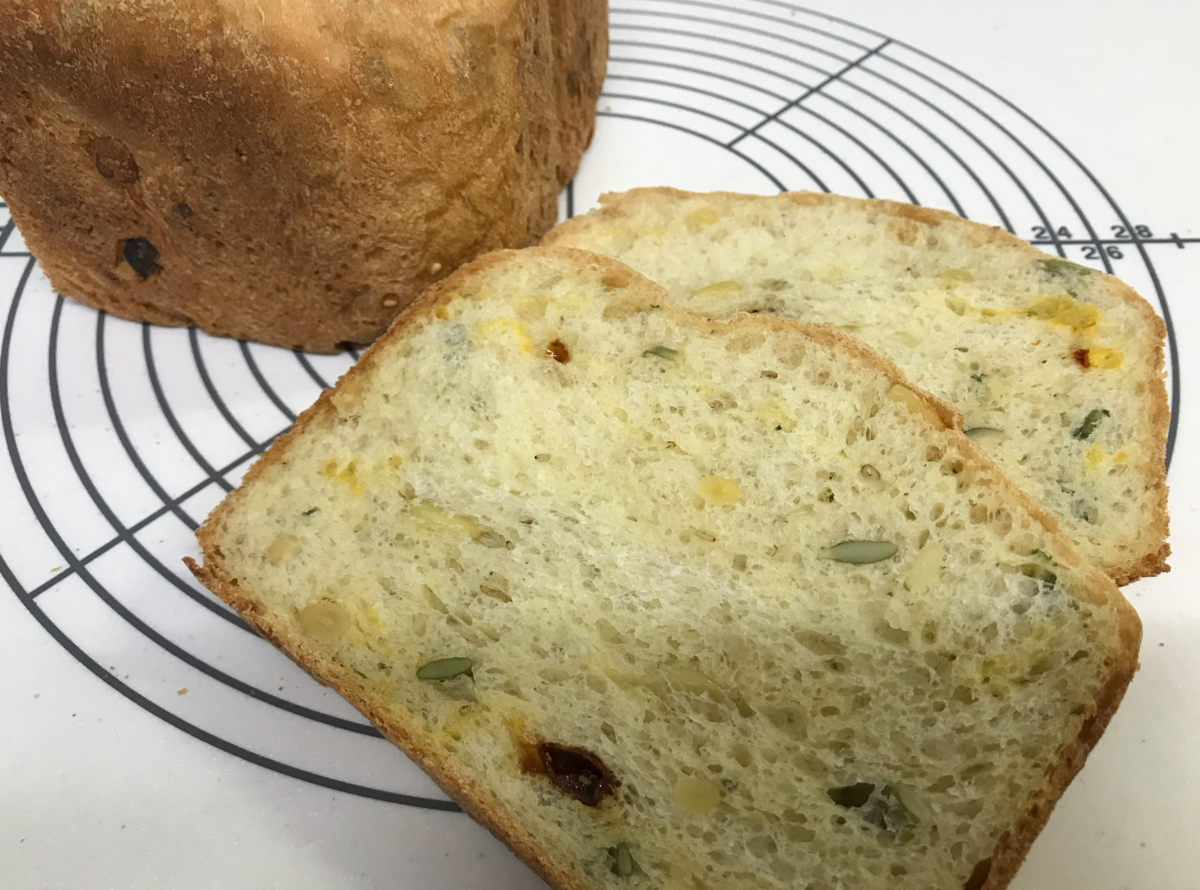 クコの実 松の実 食パン