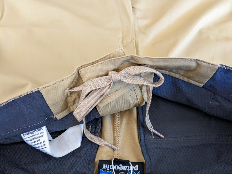 新品！Patagonia 2023年 トランジットトラベラーパンツ M patagoniaのトラベラー パンツシリーズ！ あなたはどのタイプ