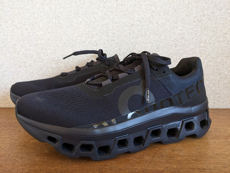 On「クラウドモンスター」自腹レビュー｜サイズ感や普段使いできるか