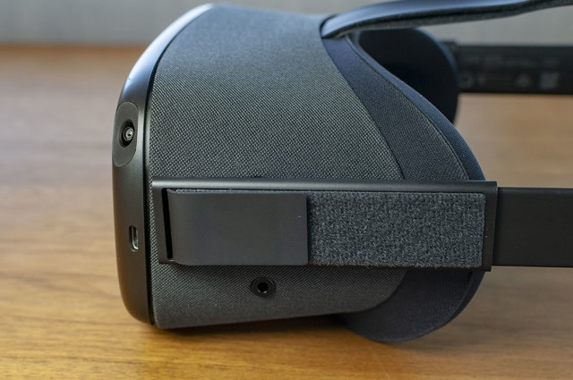 OculusQuest-06.jpg