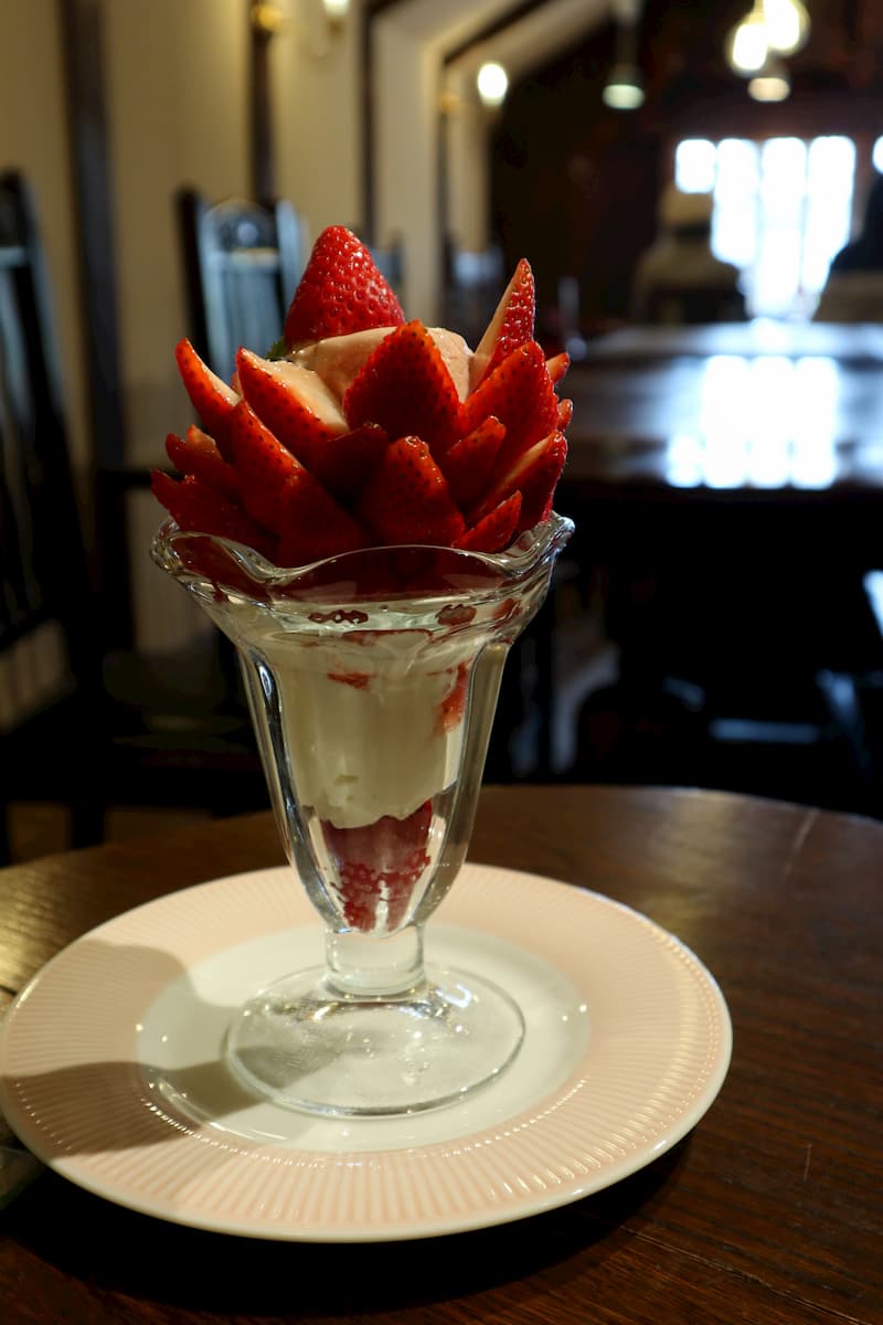 strawberry-parfait