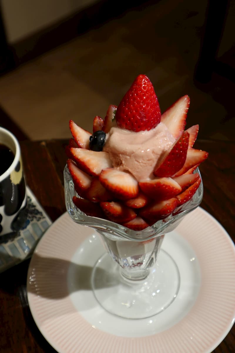 strawberry-parfait