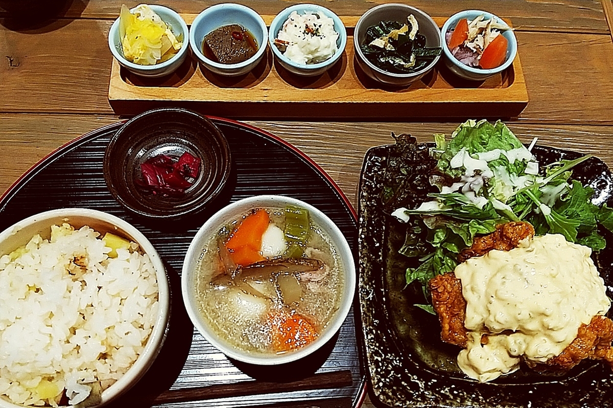 塚田農場 大井町店 ランチ チキン南ばん定食 大井町とか食とかテイクアウトとか 塚田農場 大井町店 ランチ チキン南ばん定食 大井町とか食とかテイクアウトとか