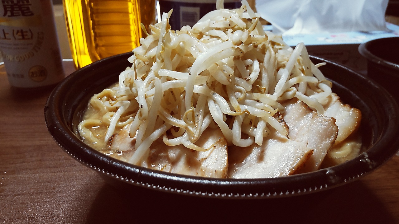 らーめん バリ男@大森店(味玉ラーメン)【デリバリー】 - 大井町とか