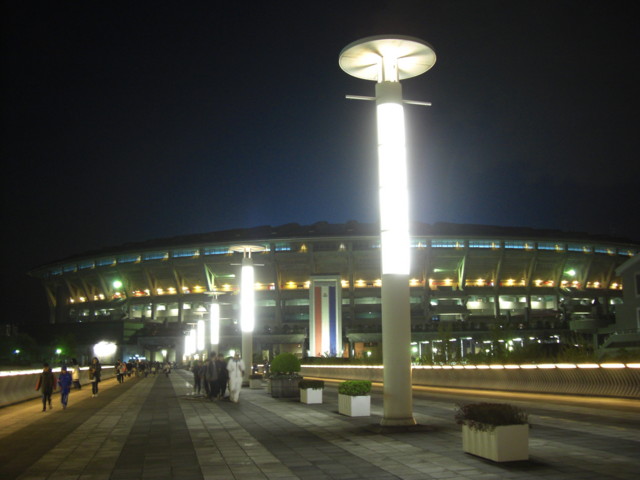 日産スタジアムの夜景