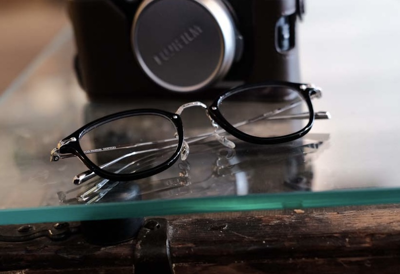 オリバーピープルズ