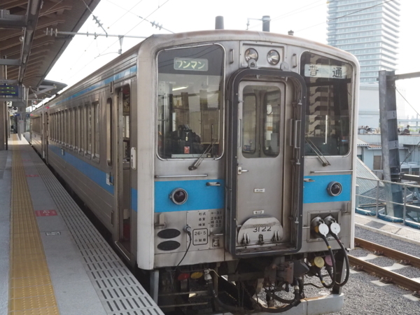 三角線に乗車 短い路線にも旅情あり 2018九州オーシャンビュー 5