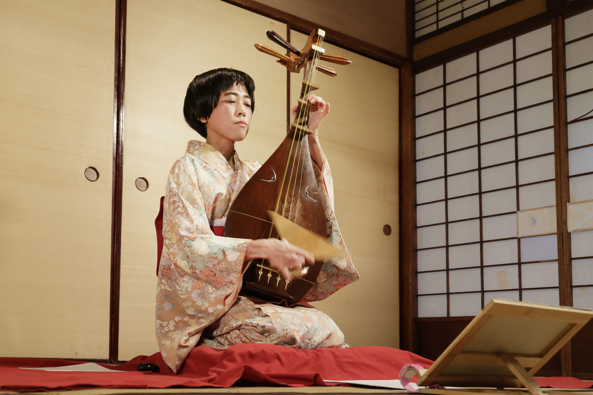 薩摩琵琶　音質良　ヴィンテージ 薩摩琵琶 音質良 ヴィンテージ 架台付 （薩摩琵琶 音質良